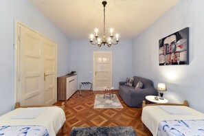 2 bedrooms, soundproofing, iron/ironing board, free WiFi - Apartment Tatjana (Zagreb)