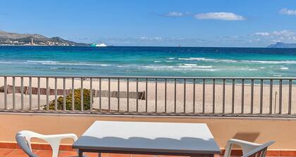 Beachfront House Socias Playa for six people