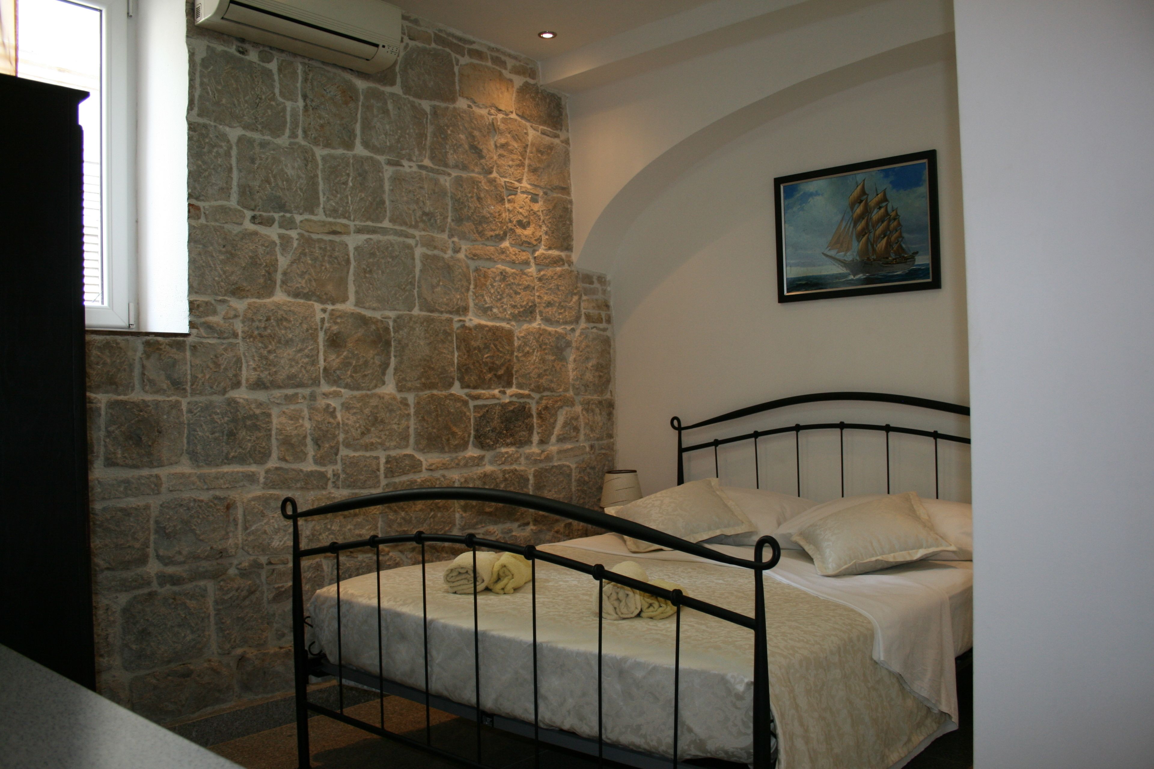 Chambres insonorisées, fer et planche à repasser, Wi-Fi gratuit