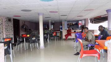 Breakfast, lunch, dinner served; local and international cuisine