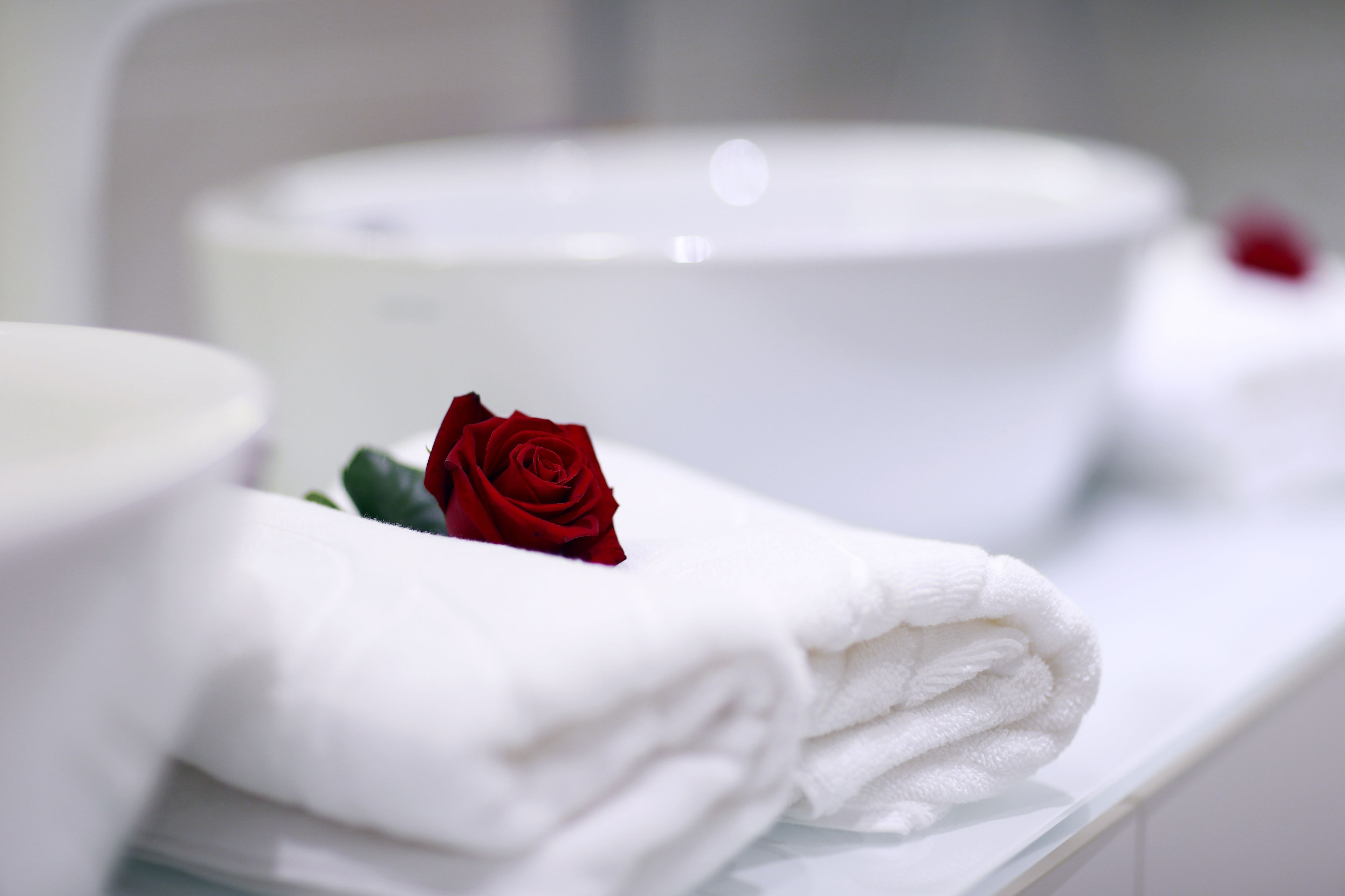 luxury king room | bathroom sink