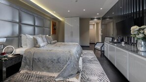 Luxury King Room | 미니바, 객실 내 금고, 방음 설비, 다리미/다리미판