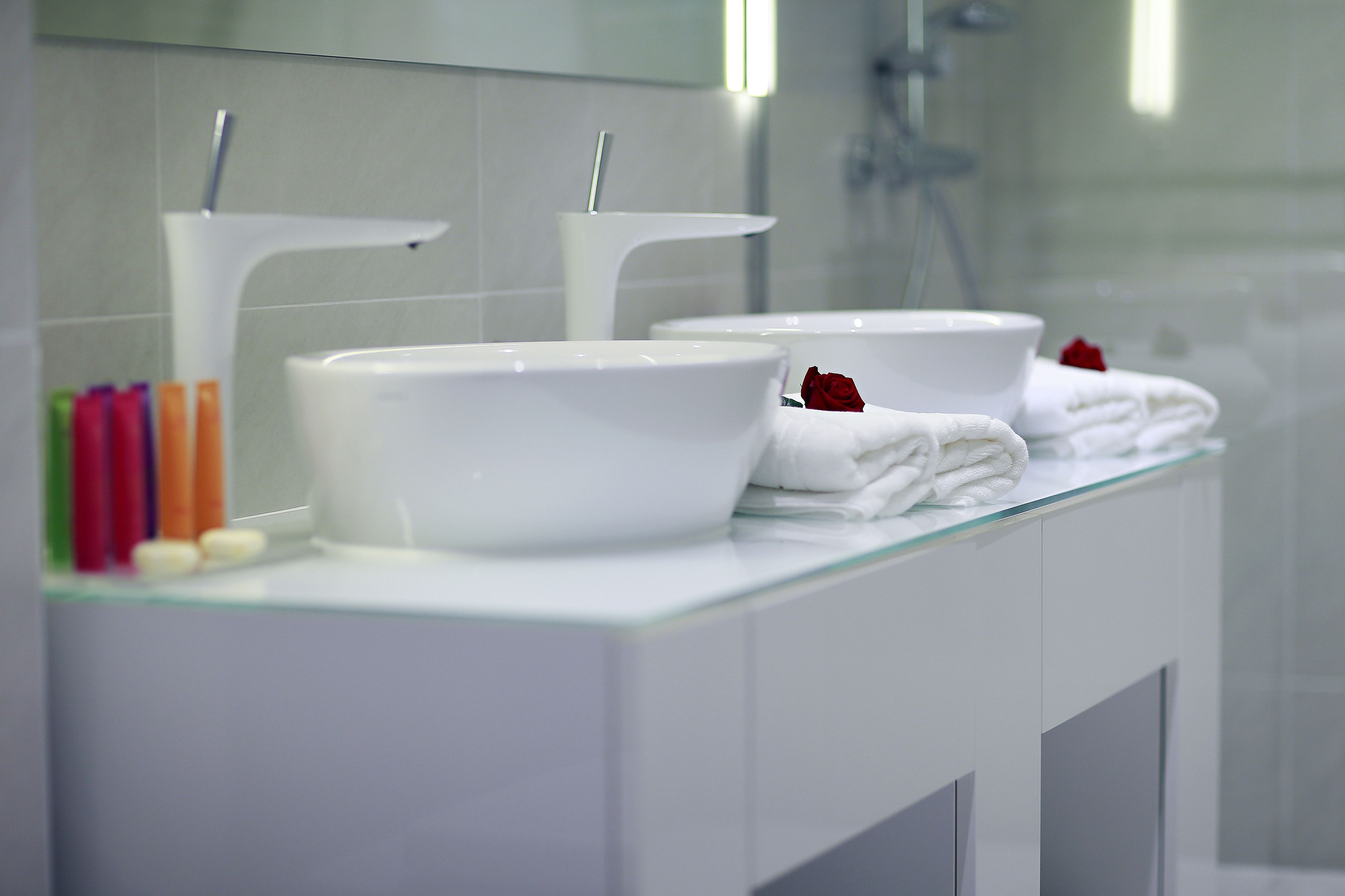 luxury king room | bathroom sink