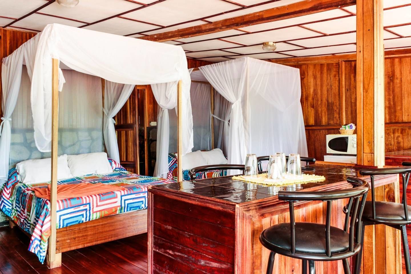 Down duvets, minibar, iron/ironing board, free WiFi