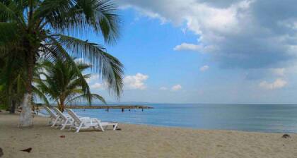 Cabaña Vacacional En Coveñas Con Piscina