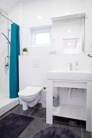 Superior-Apartment, 1 Schlafzimmer, Stadtblick | Badezimmer