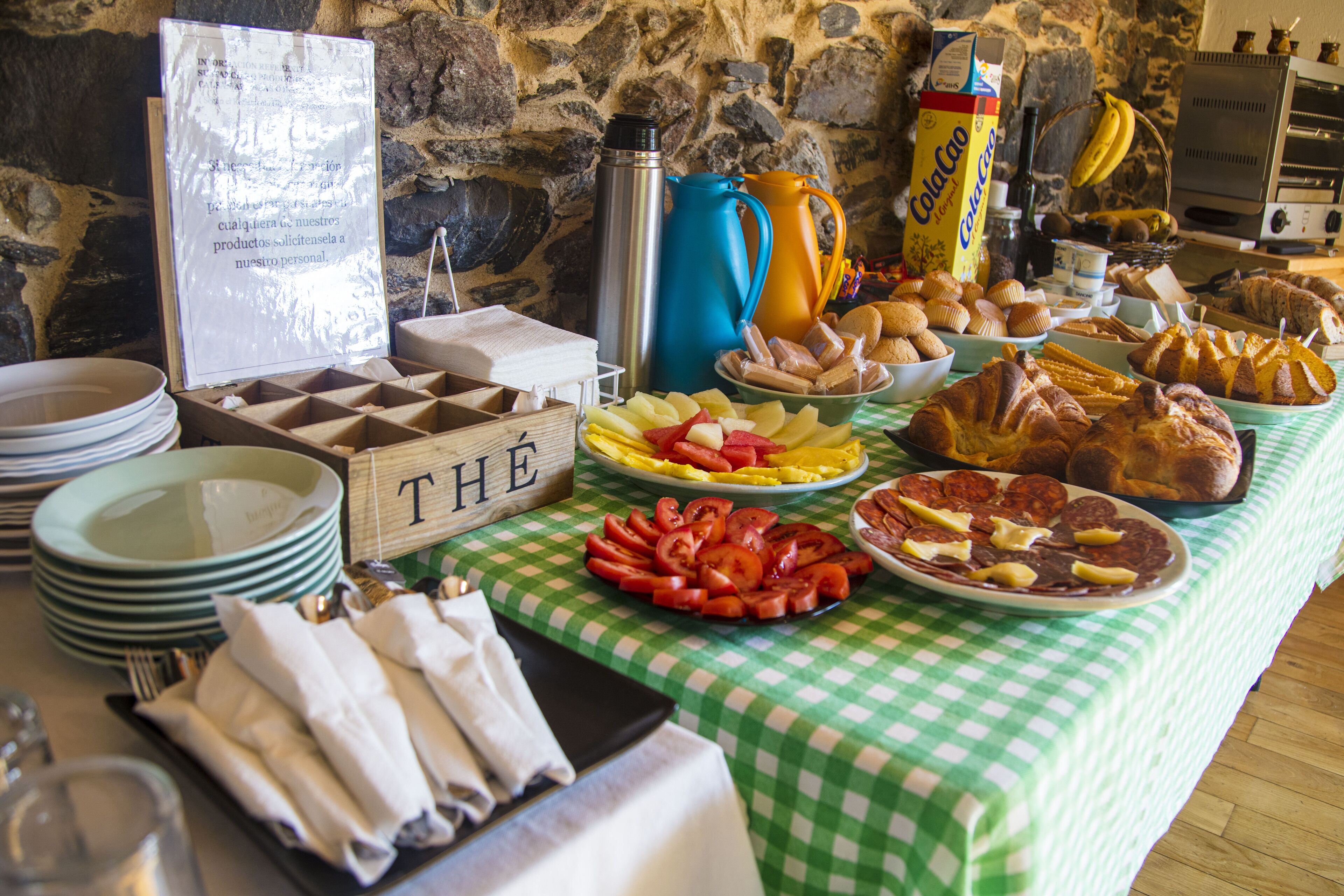 Esmorzar diari d'estil bufet gratuït 