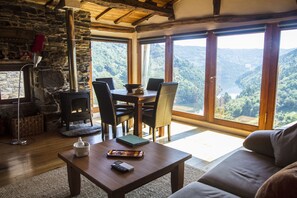 Living area - Cabo Do Mundo Casa Rural (Chantada)