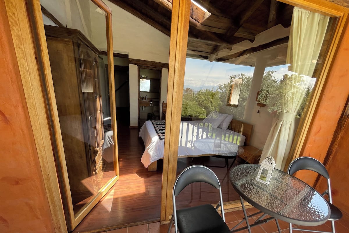 Habitación doble panorámica, 1 cama Queen size, balcón (3) | Ropa de cama de alta calidad, edredón y ropa de cama