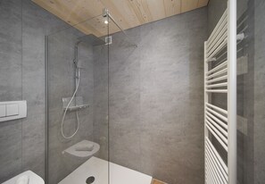 Douche, séchoir à cheveux
