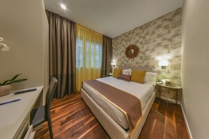 Egyptian cotton sheets, premium bedding, down comforters, minibar