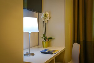 Habitación City, 1 cama de matrimonio | Sábanas de algodón egipcio y ropa de cama de alta calidad