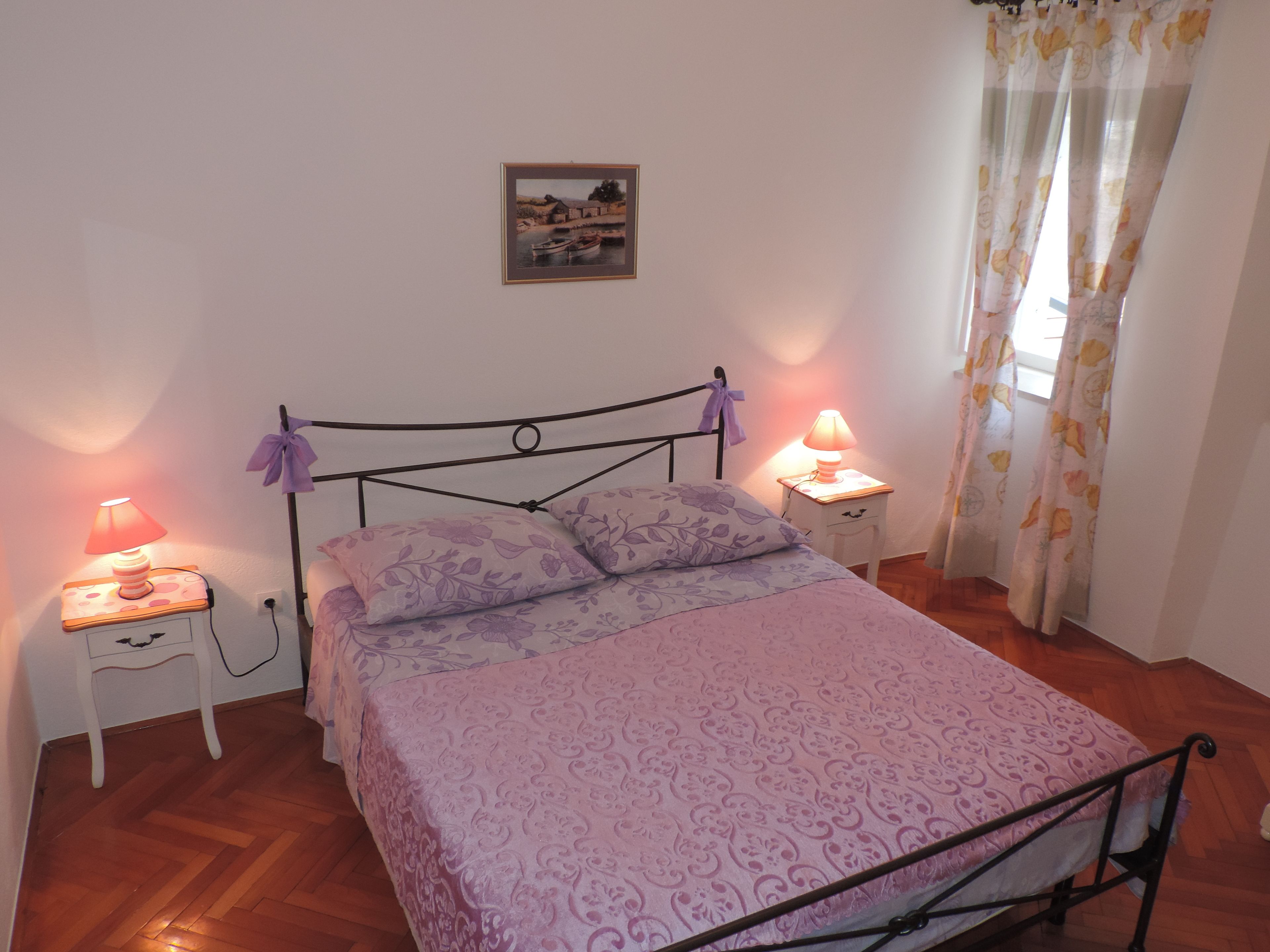 Apartment, 1 Bedroom | Meja, seterika/papan seterika, katil bayi/kot (percuma), Wi-fi percuma 