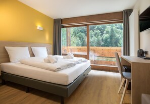 4 bedrooms, free WiFi