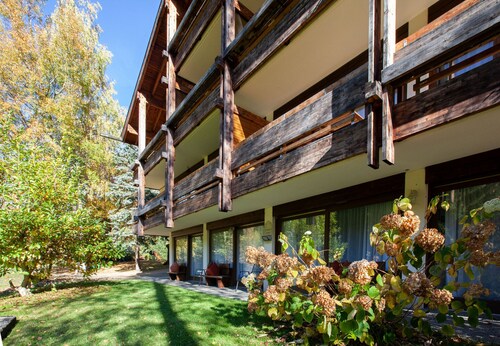 1201 Good Times Apartment