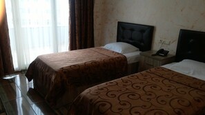 Business Room, 1 King Bed, Non Smoking | Desk, blackout drapes, soundproofing, iron/ironing board - Guest House Batumi (Batumi)