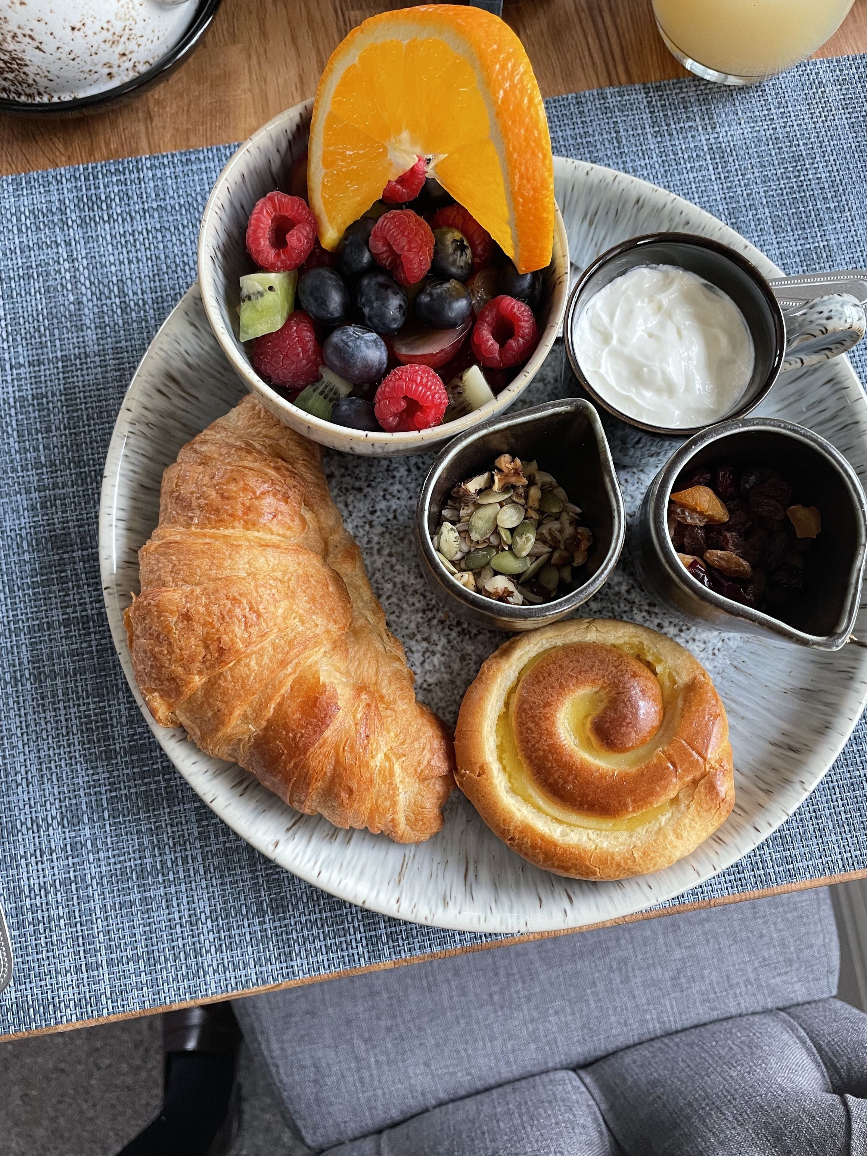 Free daily full breakfast