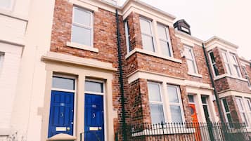 Signature Apartment, Multiple Beds, Non Smoking | Terrace/patio