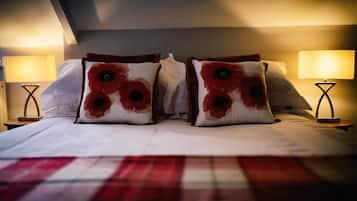 Duplex Apartment | Blackout curtains, soundproofing, iron/ironing board, free WiFi