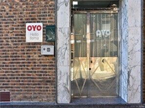 Entrée de l’hébergement