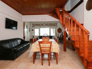 Living area - Docker BeachFront House by Halkidiki Villas (Sithonia)