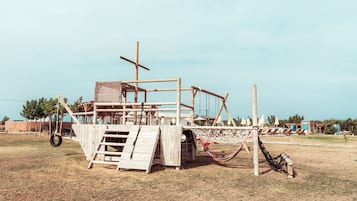Außen-Kinderspielplatz