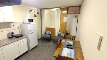 City Apartment, 2 Single Beds, City View | Living area | Smart TV, Netflix