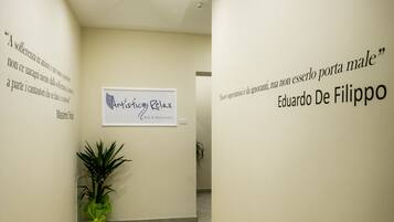 Pintu masuk interior