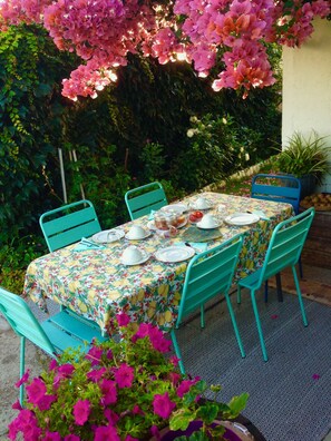 Free daily breakfast - Casa Lourido (Sada)