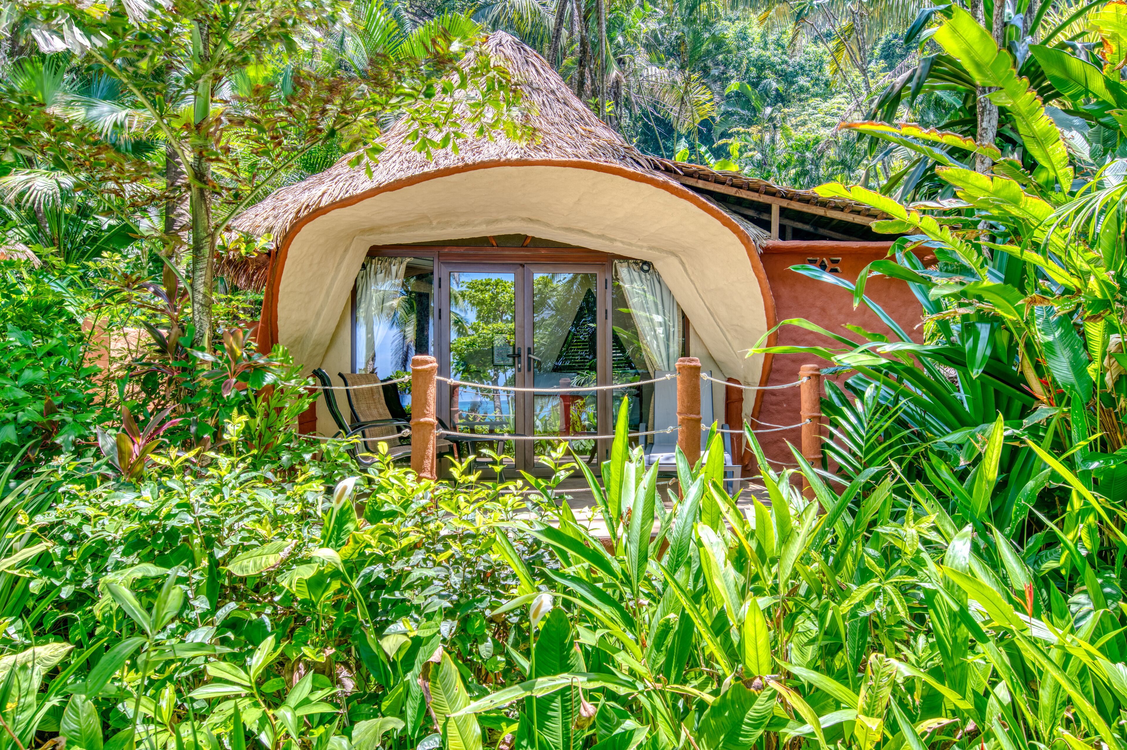 In-room safe, free WiFi, bed sheets