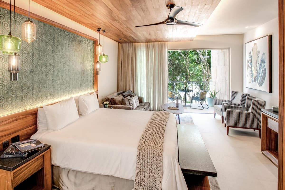 Ropa de cama de alta calidad y artículos del minibar gratis