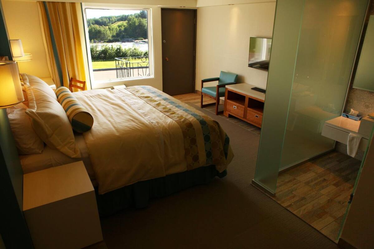 pillow-top beds, desk, blackout curtains, soundproofing