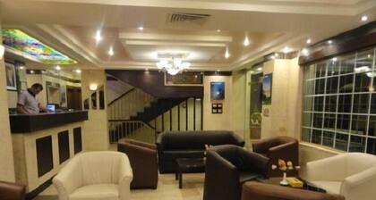 Golden Palace Hotel Apartments