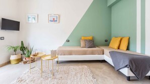 4 chambres, coffres-forts dans les chambres, bureau