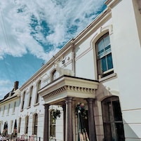 Fachada de la propiedad