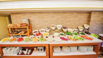 Desayuno buffet incluido todos los días