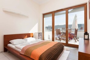 1 bedroom, iron/ironing board, WiFi, bed sheets