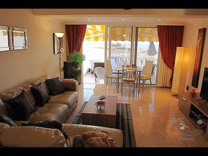 TV - in a dream location above the beach in Callao Salvaje terrace sea view Costa Ad (Santa Cruz de Tenerife)