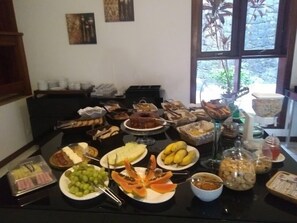 Petit déjeuner buffet compris tous les jours