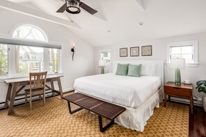 Apartment | Individually decorated, individually furnished, desk, laptop workspace - Martin Hill Inn (Portsmouth)
