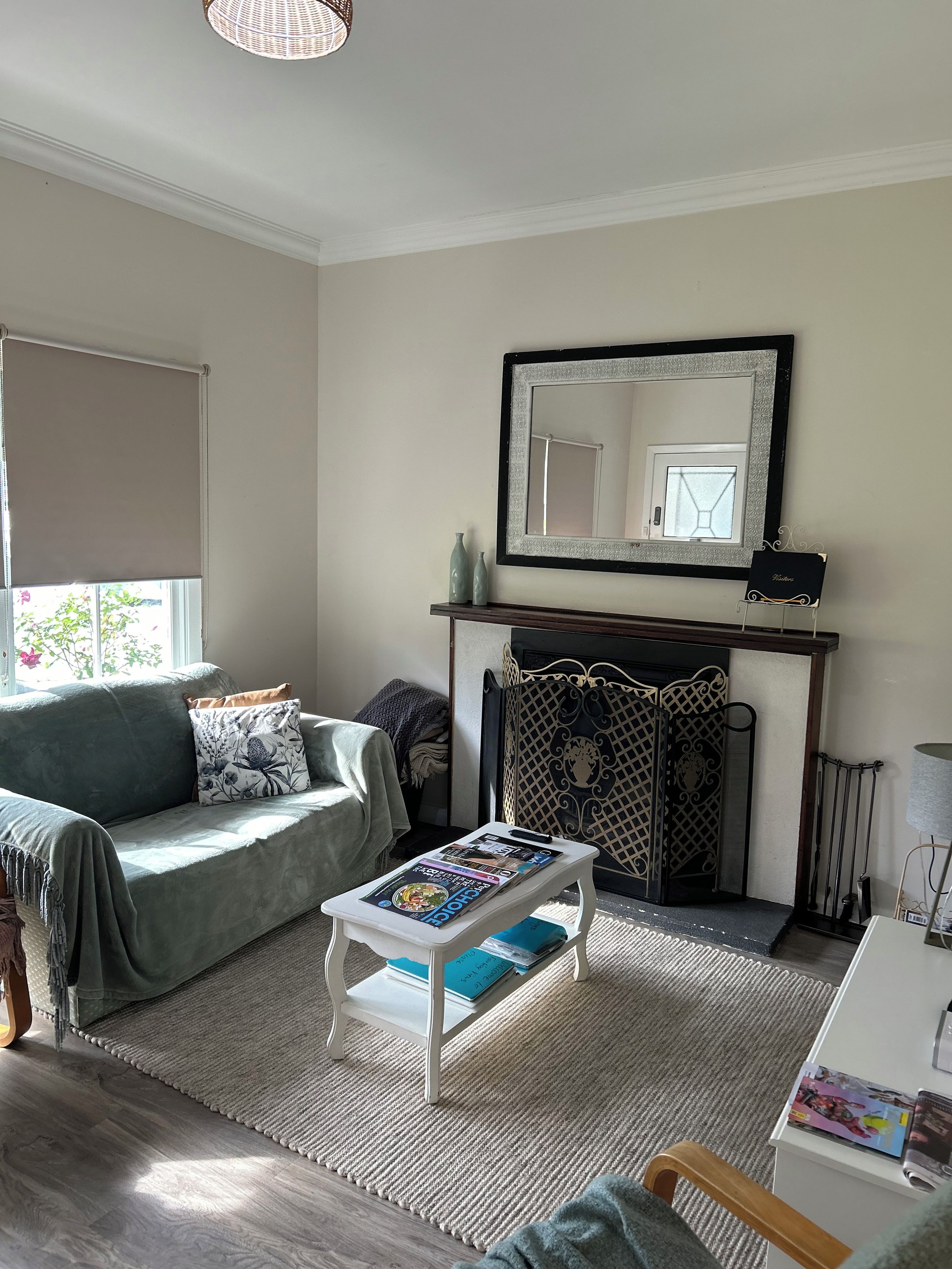 Lounge room 