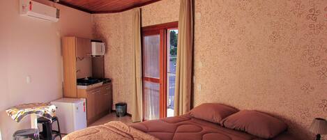 1 bedroom, free WiFi, bed sheets