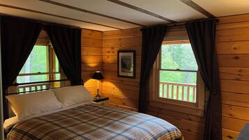 3 Schlafzimmer, Schreibtisch, Bügeleisen/Bügelbrett, kostenloses WLAN