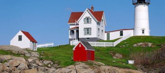 Year round beach house 5 minute walk to beach with all the comforts of home.