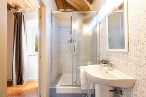 Een douche, een bidet
