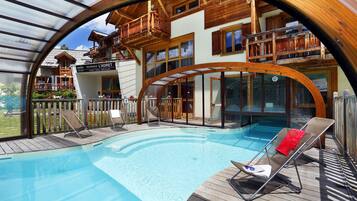 Piscine couverte