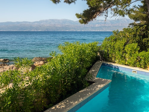 Beachfront twin villa, private heated pools & amazing sea views - Villa Rosemary