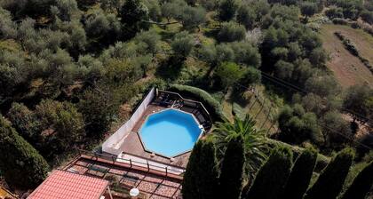 Stunning private villa with A/C, WIFI, private pool, TV, terrace and panoramic view, close to Lu...