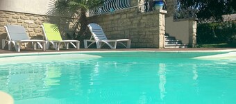 Quiet and tranquility near the alpilles in this house with swimming pool