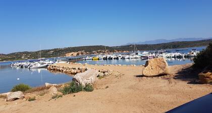 Haus am Wasser im Golf von Santa Manza 6 km von Bonifacio und